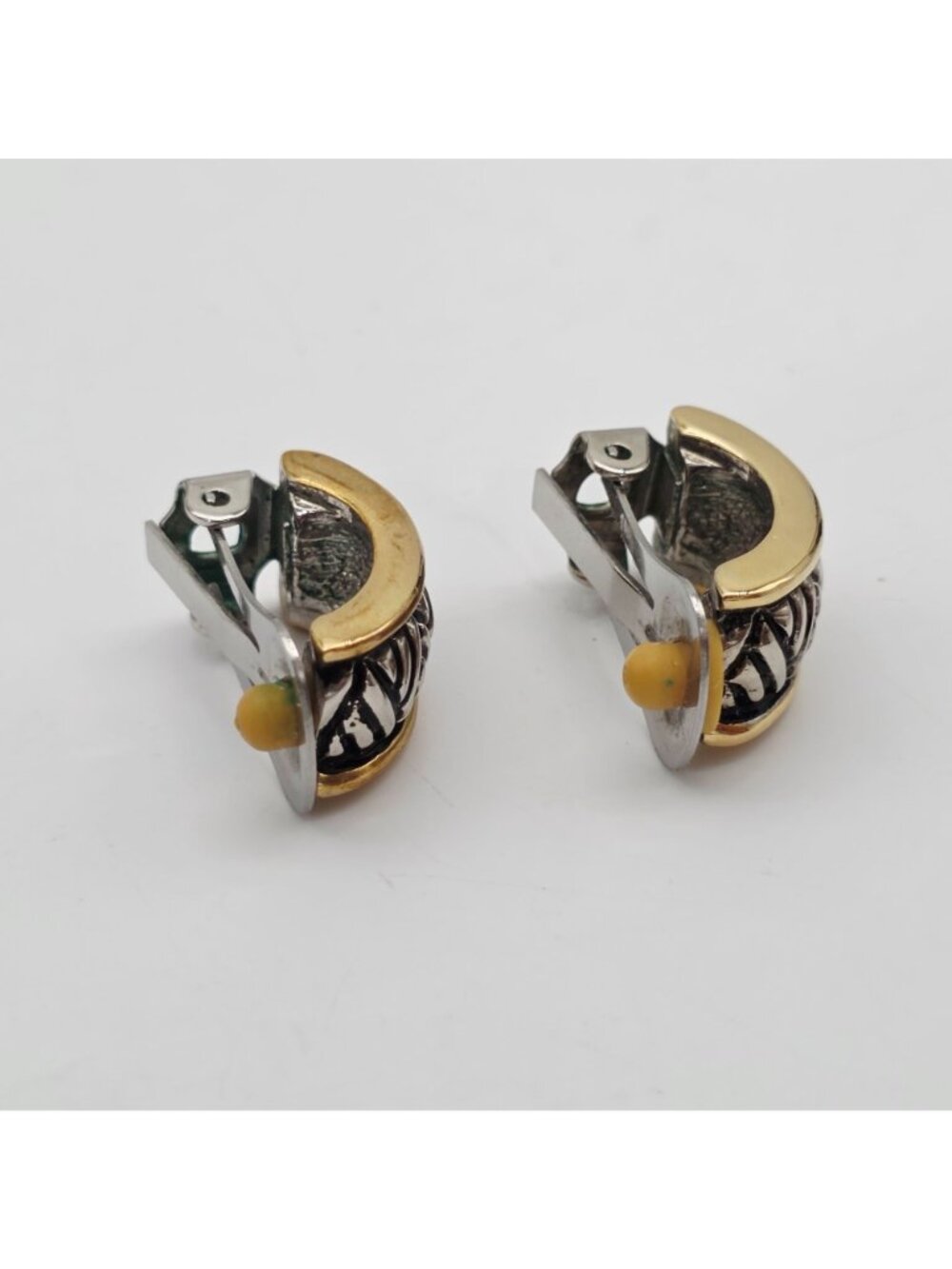 Two-Tone Silver & Gold Textured Clip-On Earrings Braided Design Vintage Jewelry - Picture 4 of 7